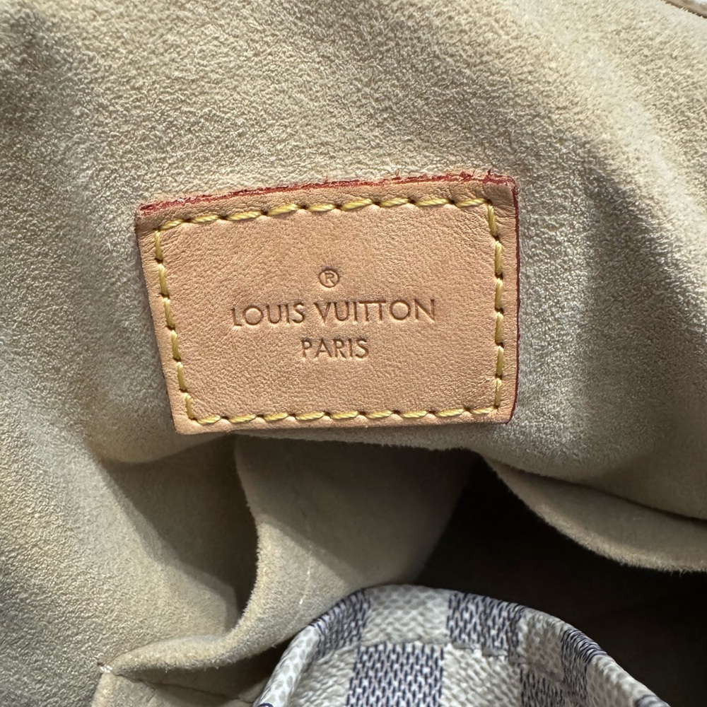 Authentic Louis Vuitton Artsy Damier Azur MM - Picture 4 of 15